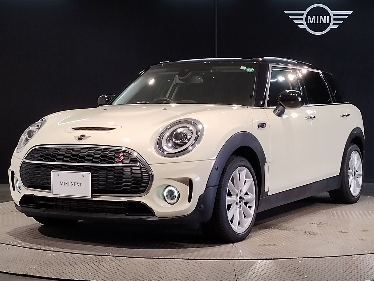 THE NEW MINI COOPER S CLUBMAN.