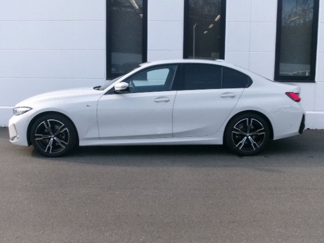 320d xDrive Berline RHD