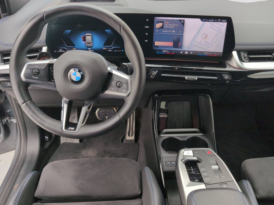 BMW 218