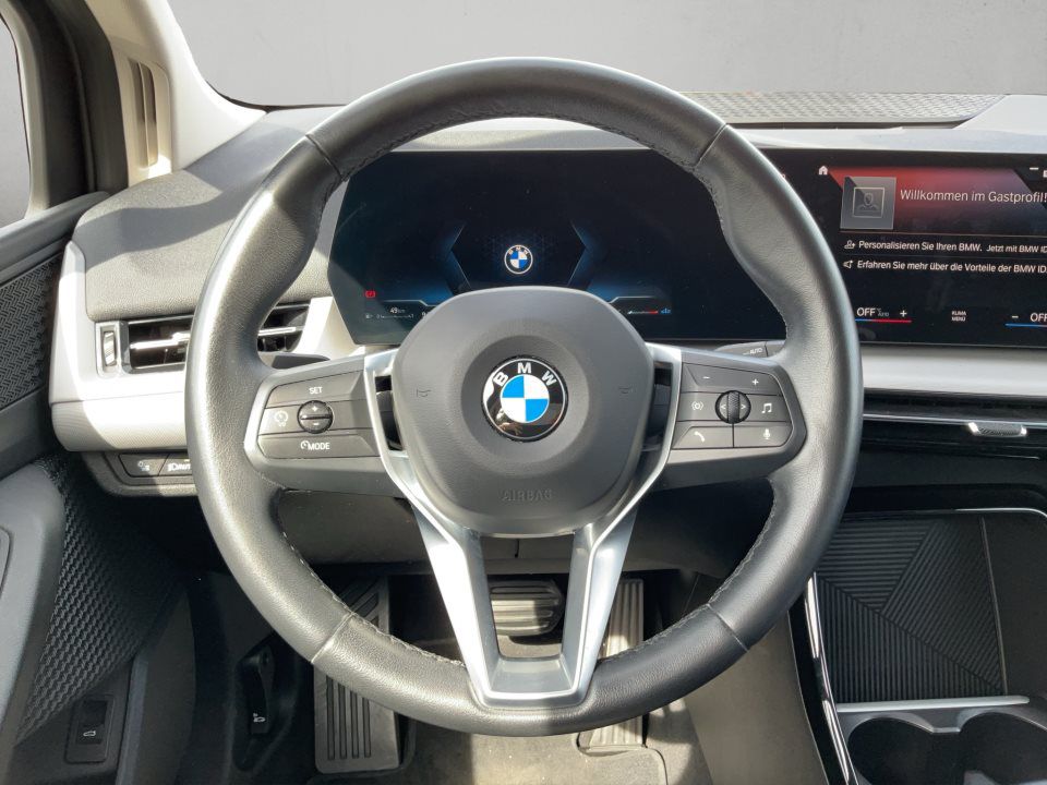 BMW 218