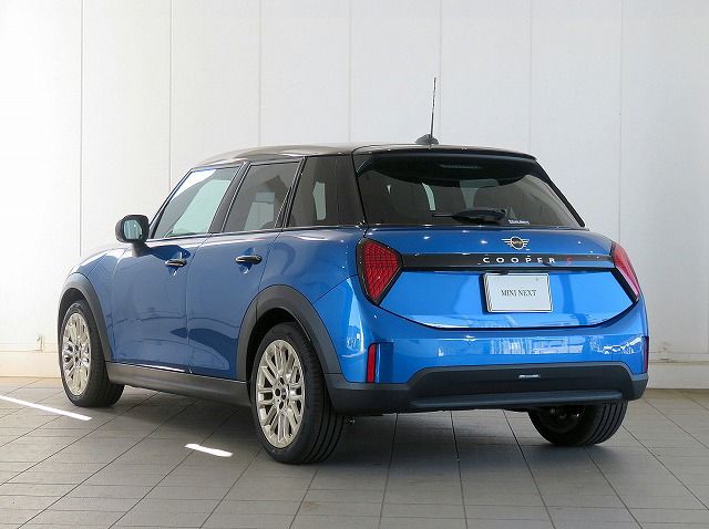 F65 MINI Cooper S 5Dr