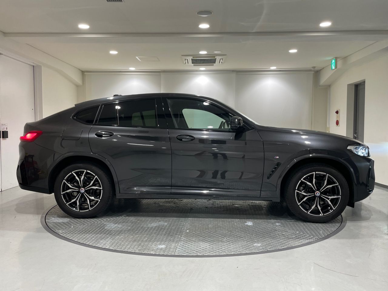 X4 xDrive20d RHD