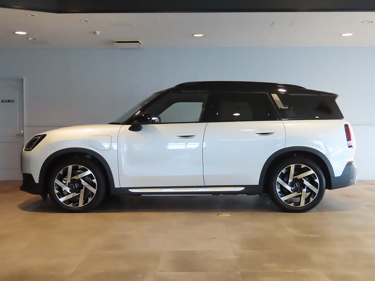 U25 MINI Countryman SE ALL4