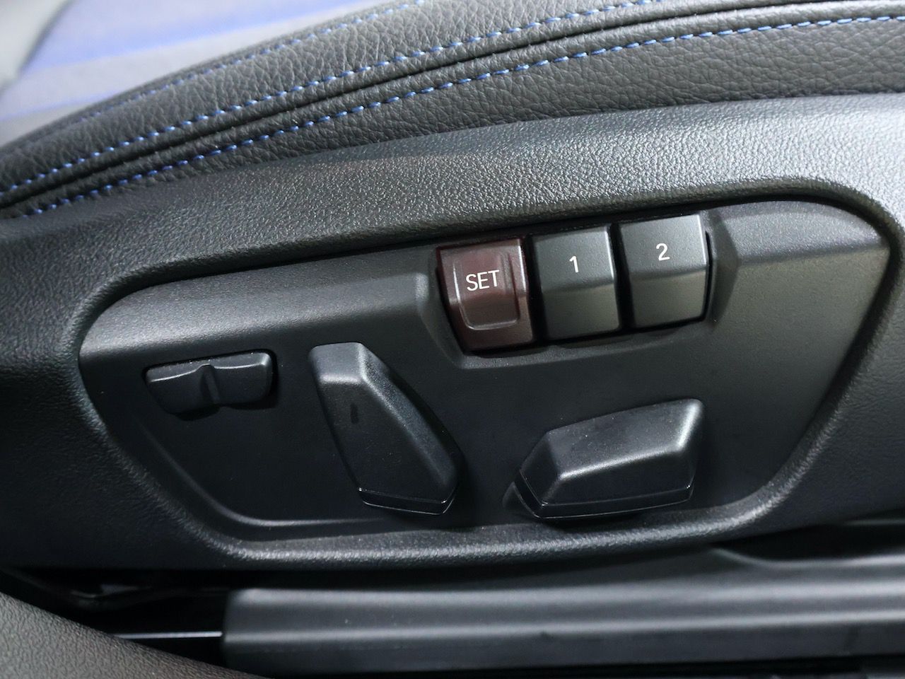 F40 118d Sports Hatch 5-door B47 2.0d