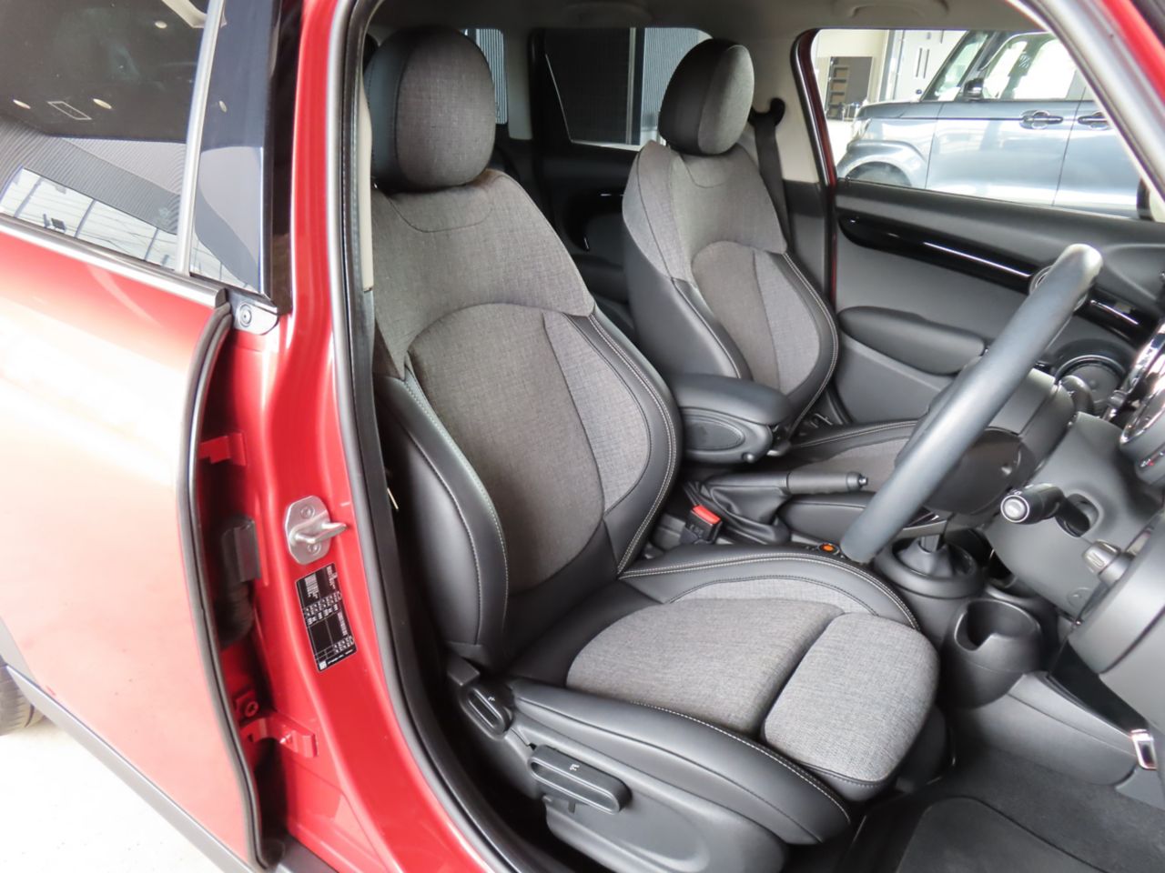 F55 MINI Cooper 5-Door Hatch LCI