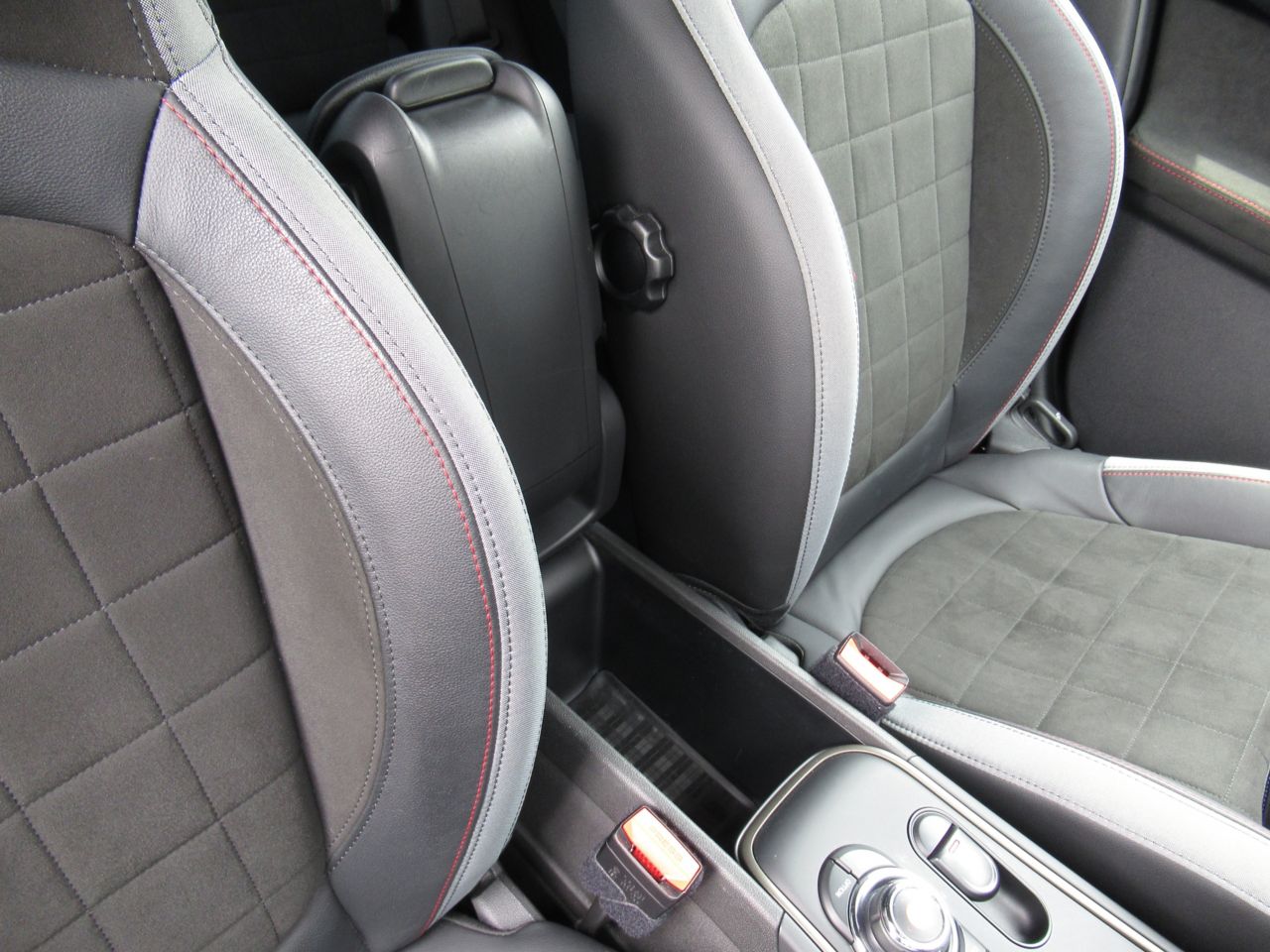 MINI John Cooper Works ALL4 Countryman RHD