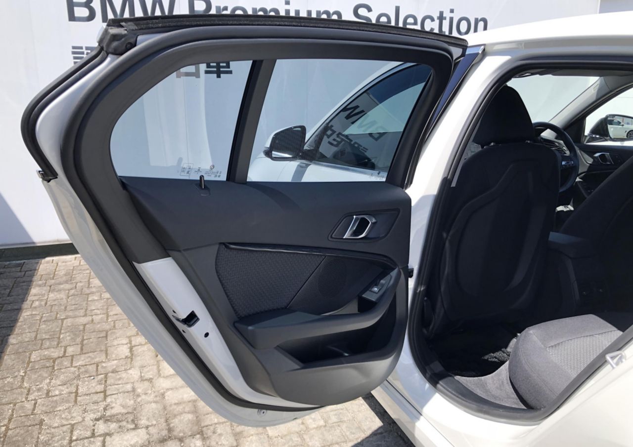 F40 118d Sports Hatch 5-door B47 2.0d