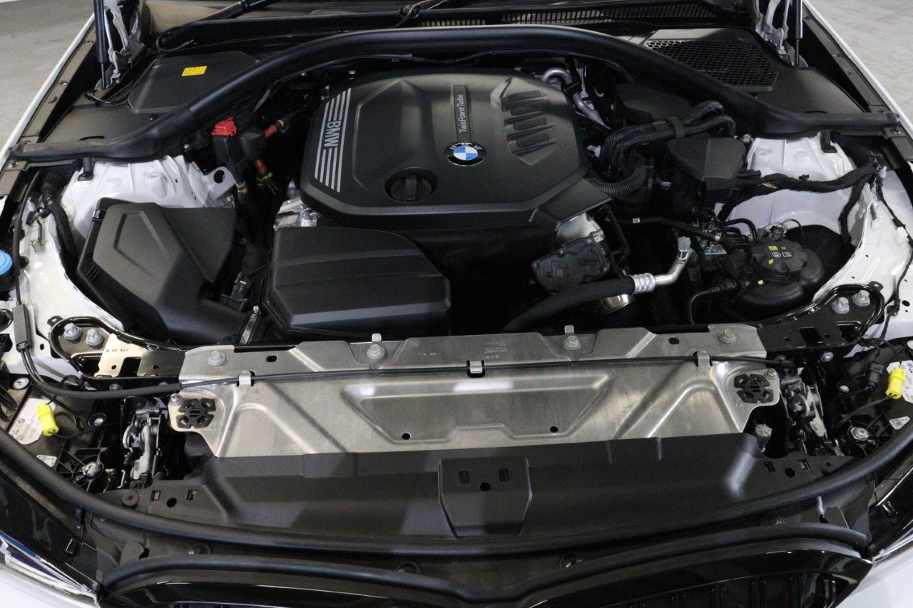 320d xDrive Berline RHD