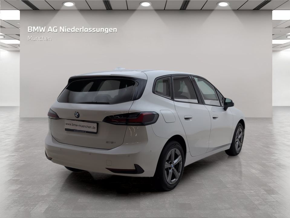 BMW 216