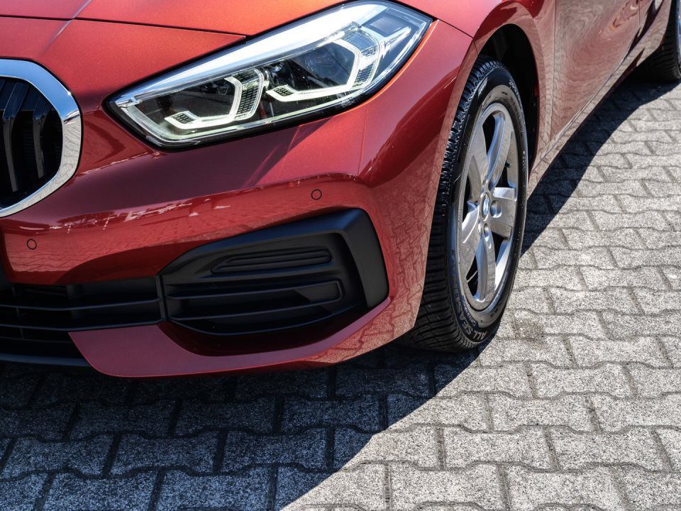BMW 118