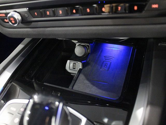 G29 z4 sDrive20i RHD