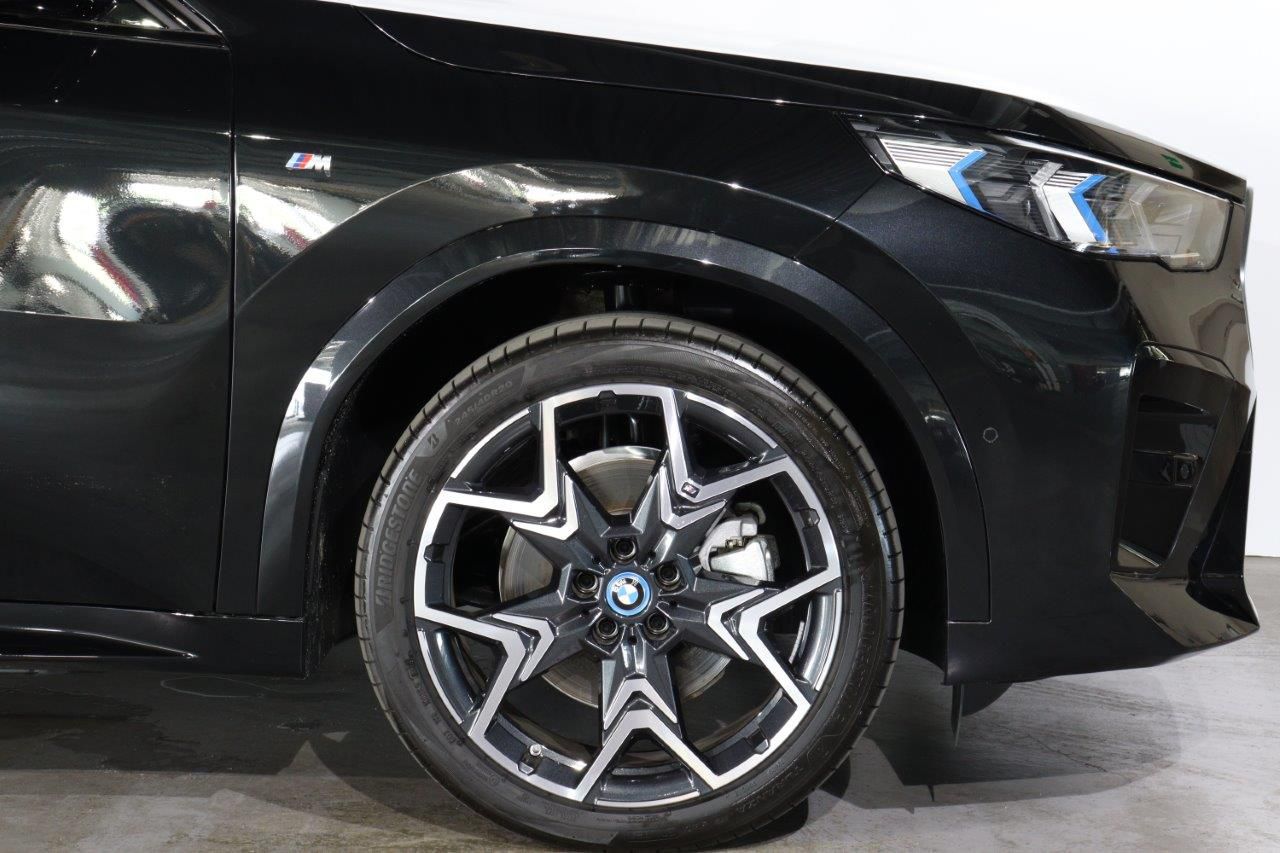 iX2 xDrive30 MSP
