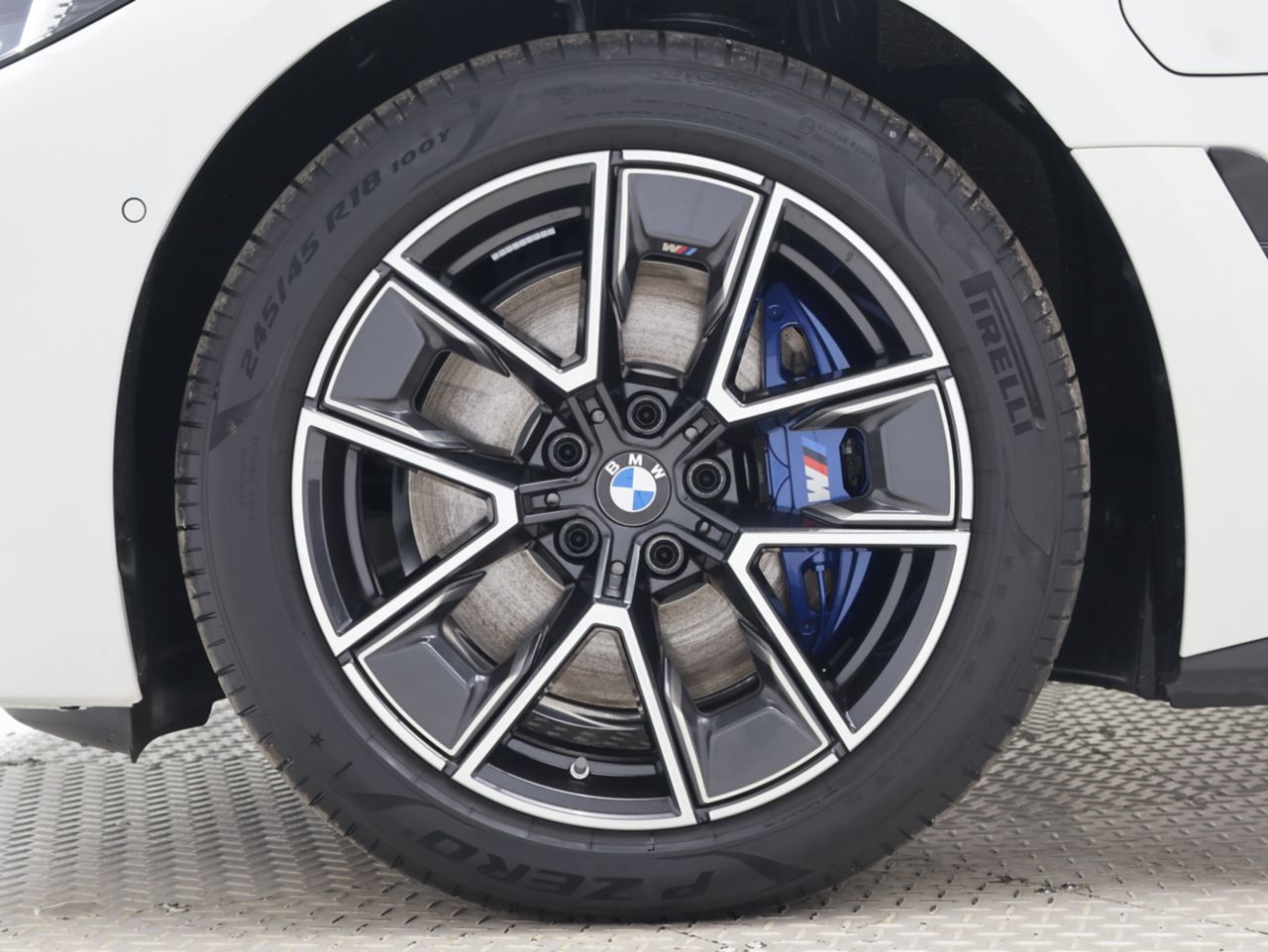 G26 i4 eDrive 40 LCI