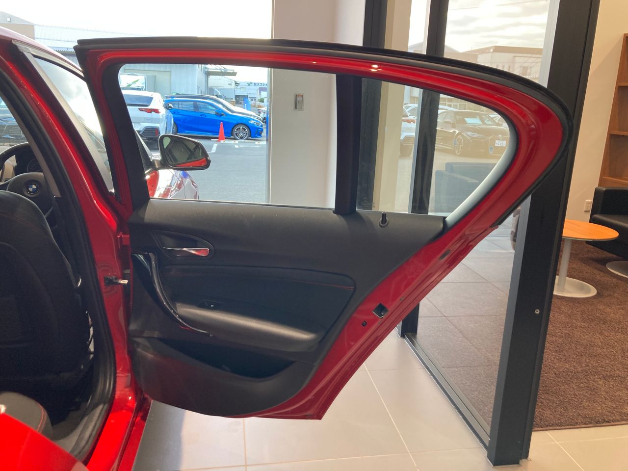 118D 5DOOR RHD