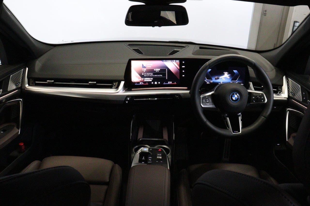 iX2 xDrive30 MSP