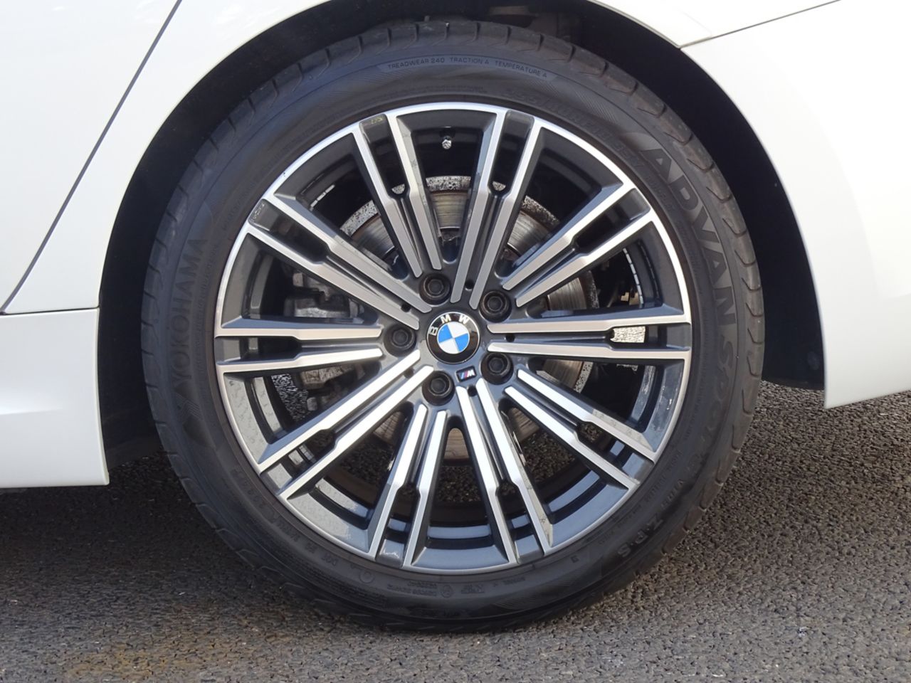 G20 320d xDrive RHD Saloon