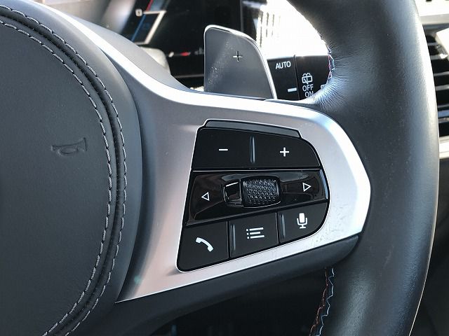 X5 M60i xDrive RHD