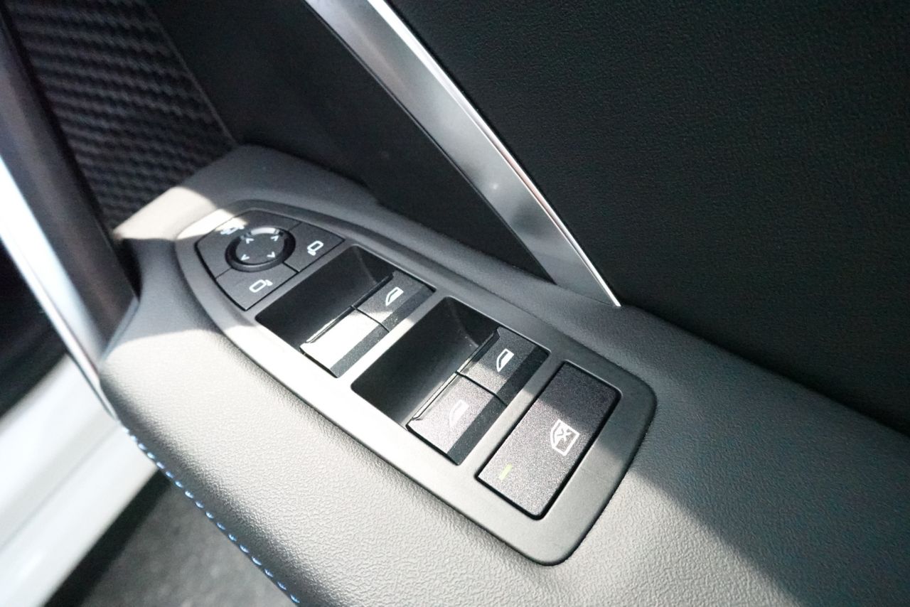 U11 iX1 xDrive30