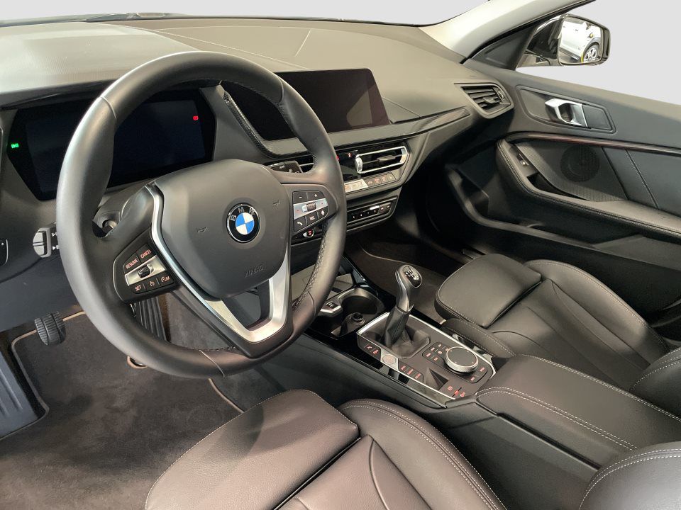 BMW 118