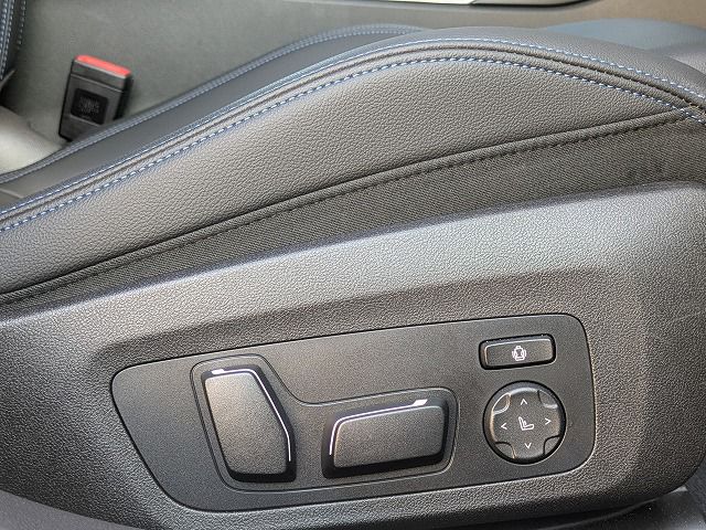 320d xDrive Berline RHD