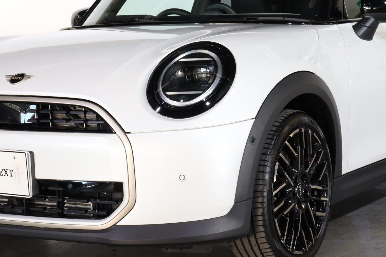 F66 MINI Cooper C 3Dr