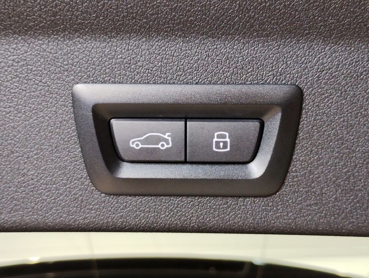F40 118d Sports Hatch 5-door B47 2.0d