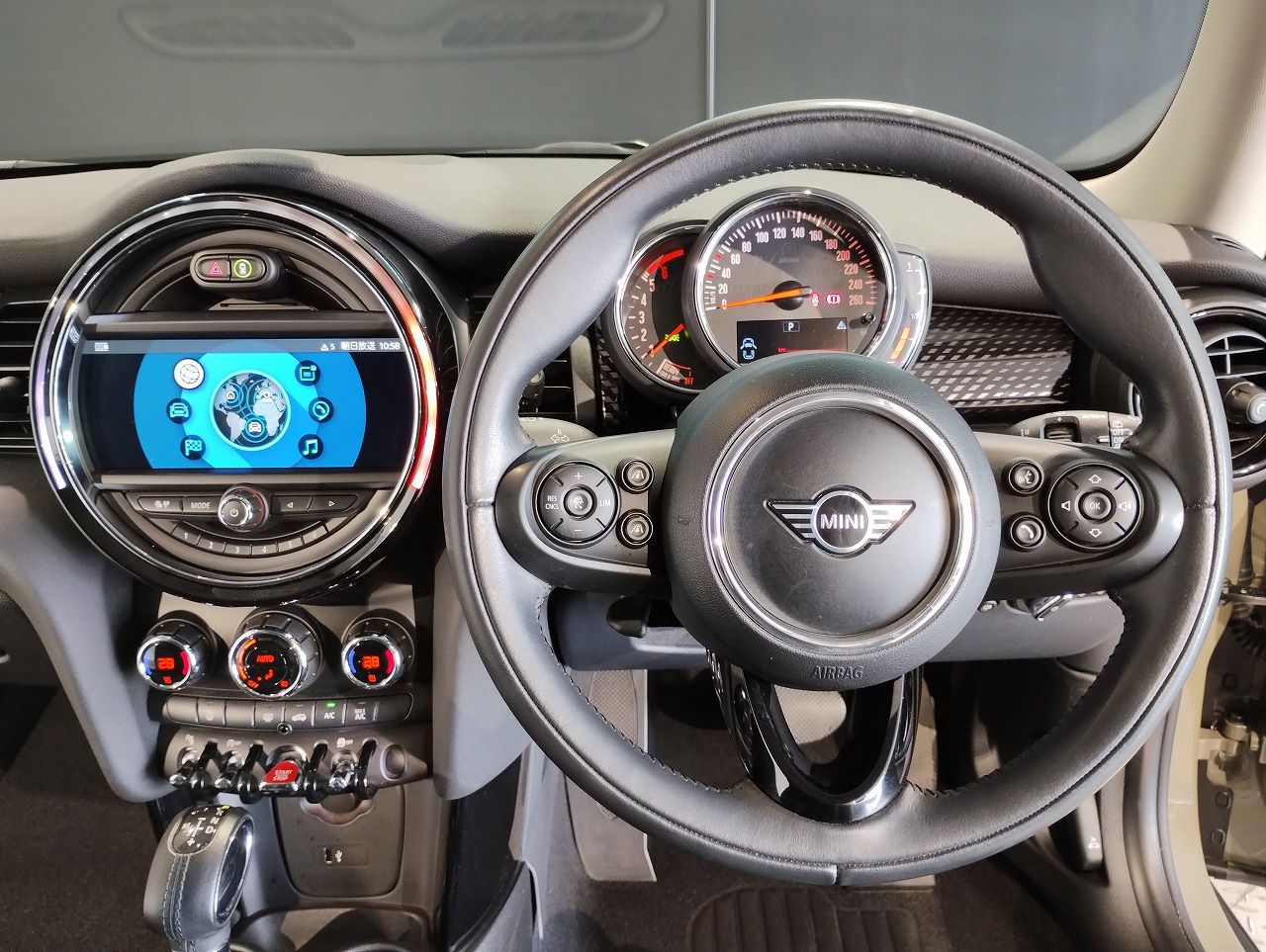 F56 COOPER S D(AT)