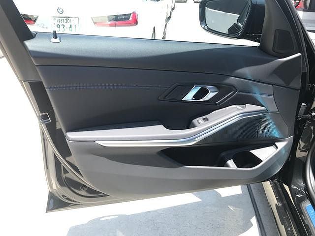 318i Touring RHD