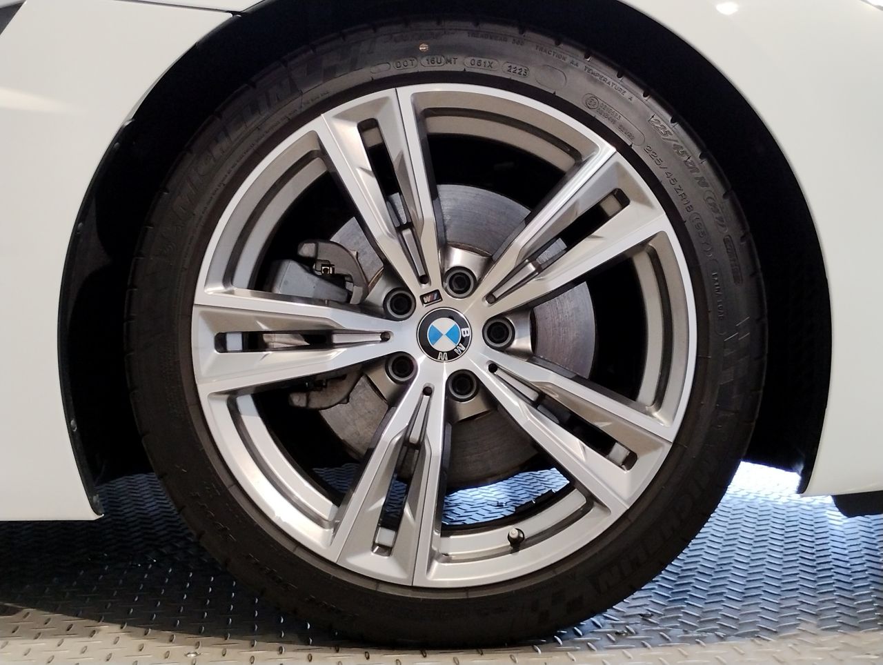 G29 z4 sDrive20i RHD