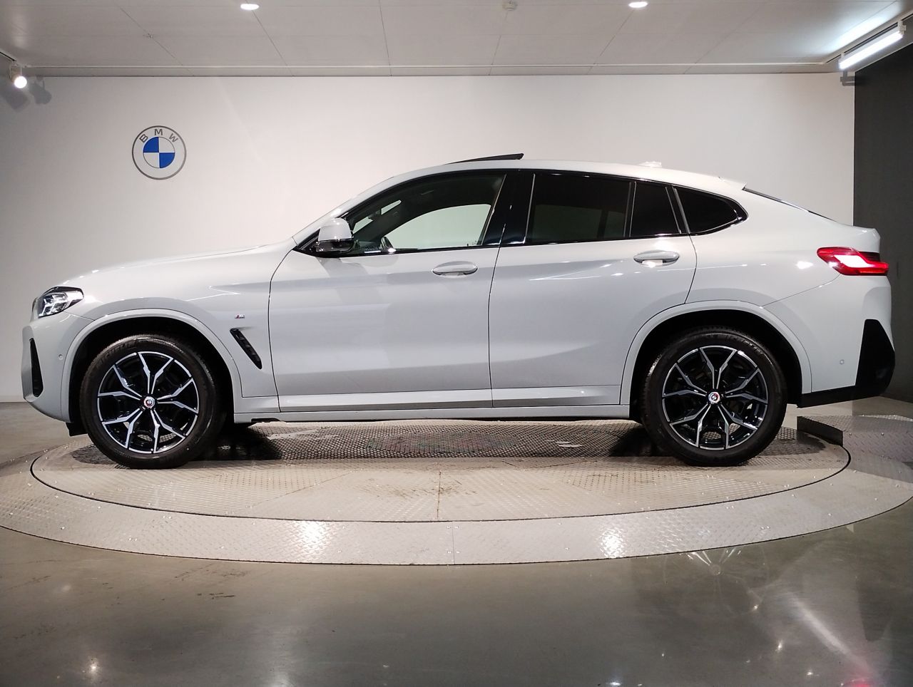 X4 xDrive20d RHD