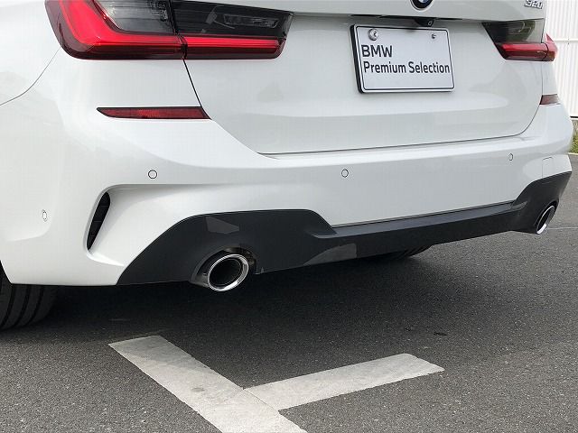 G21 320i RHD