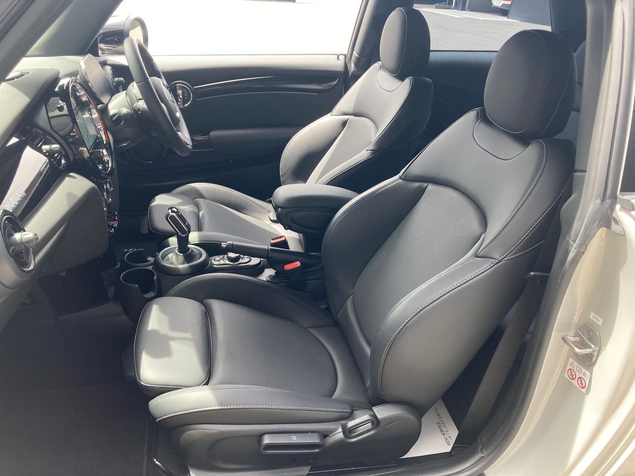MINI Cooper F56 RHD