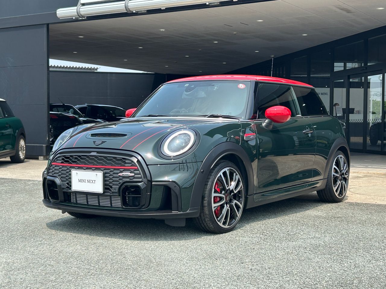 THE MINI JOHN COOPER WORKS.
