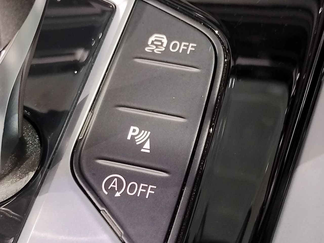 G29 z4 sDrive20i RHD
