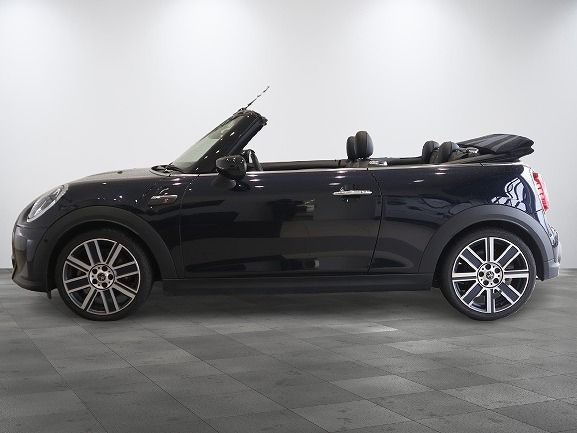 MINI Cooper S Convertible RHD