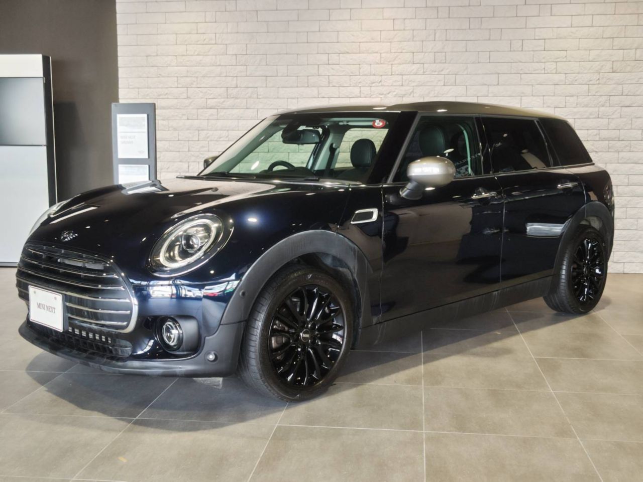 THE NEW MINI COOPER CLUBMAN.