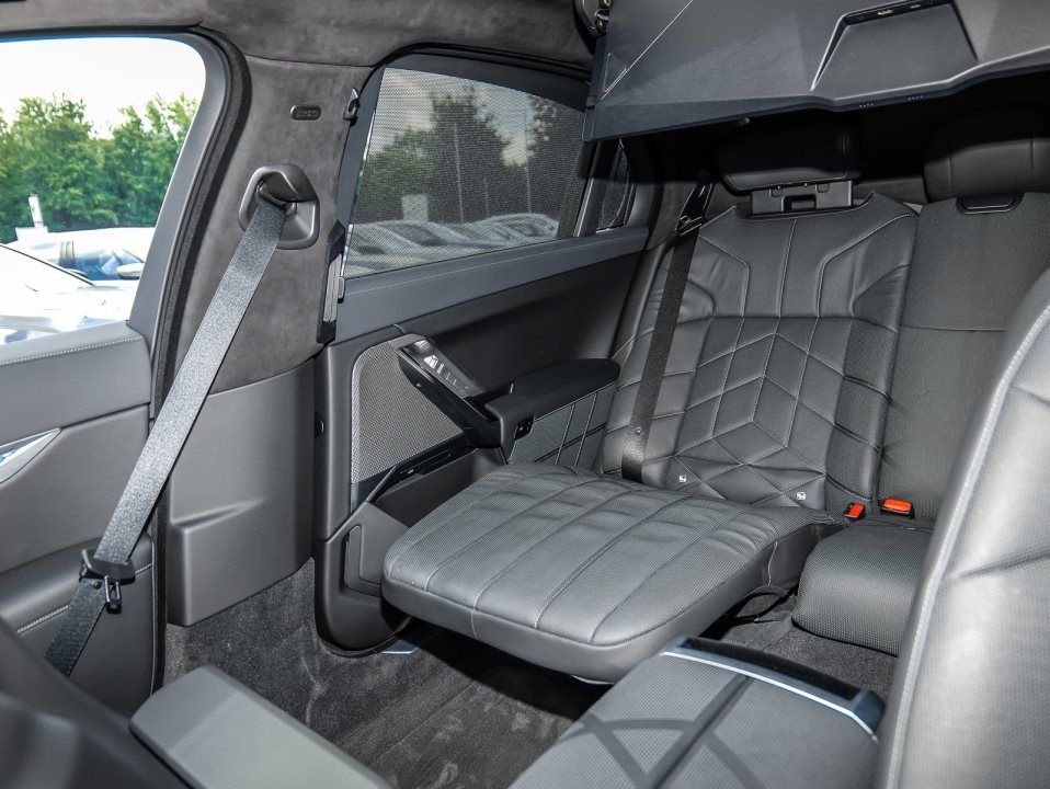 BMW 760