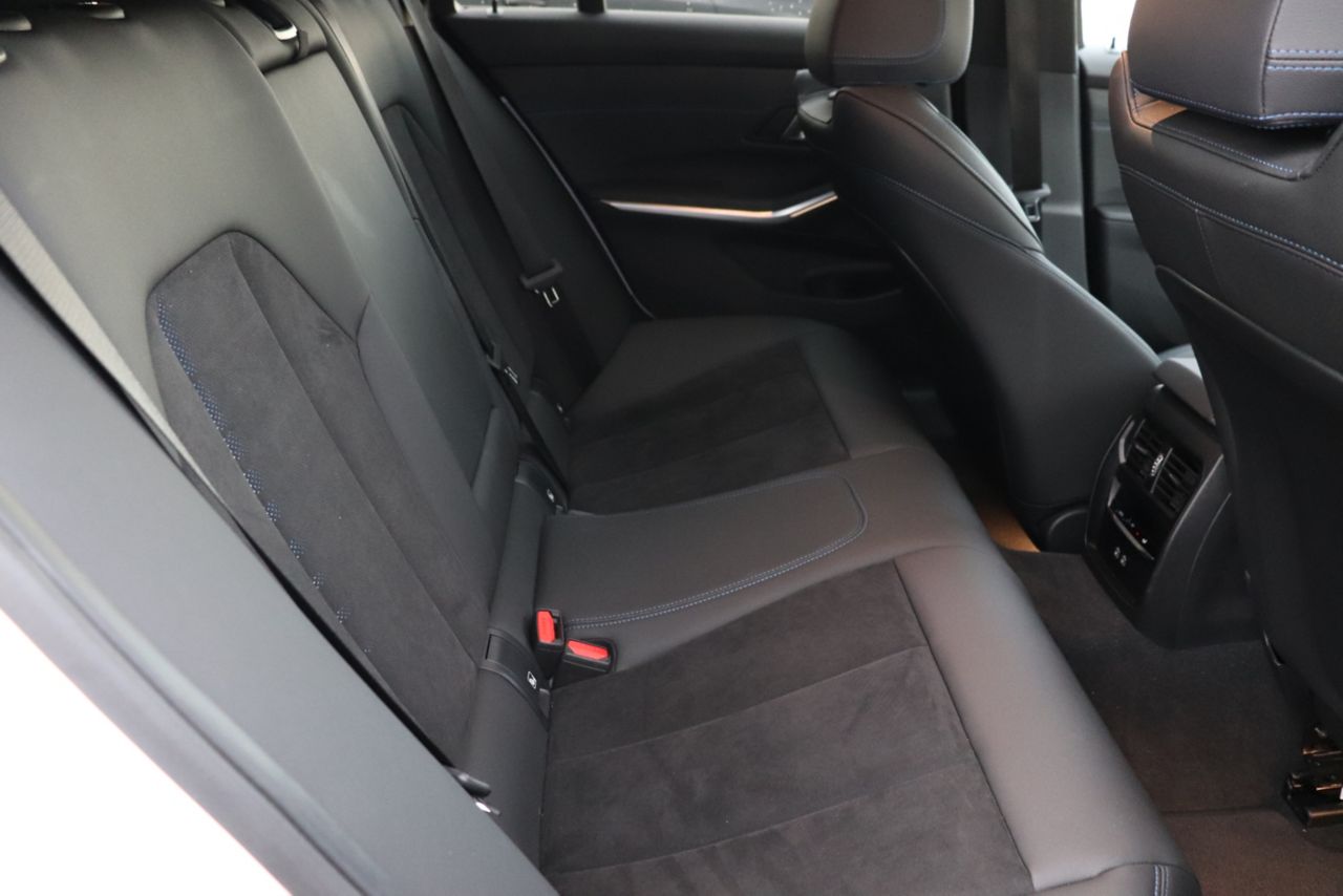 G21 320i Touring LCI RHD