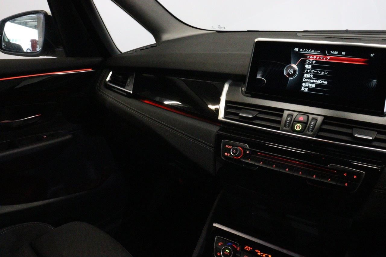 220I GRAN TOURER RHD