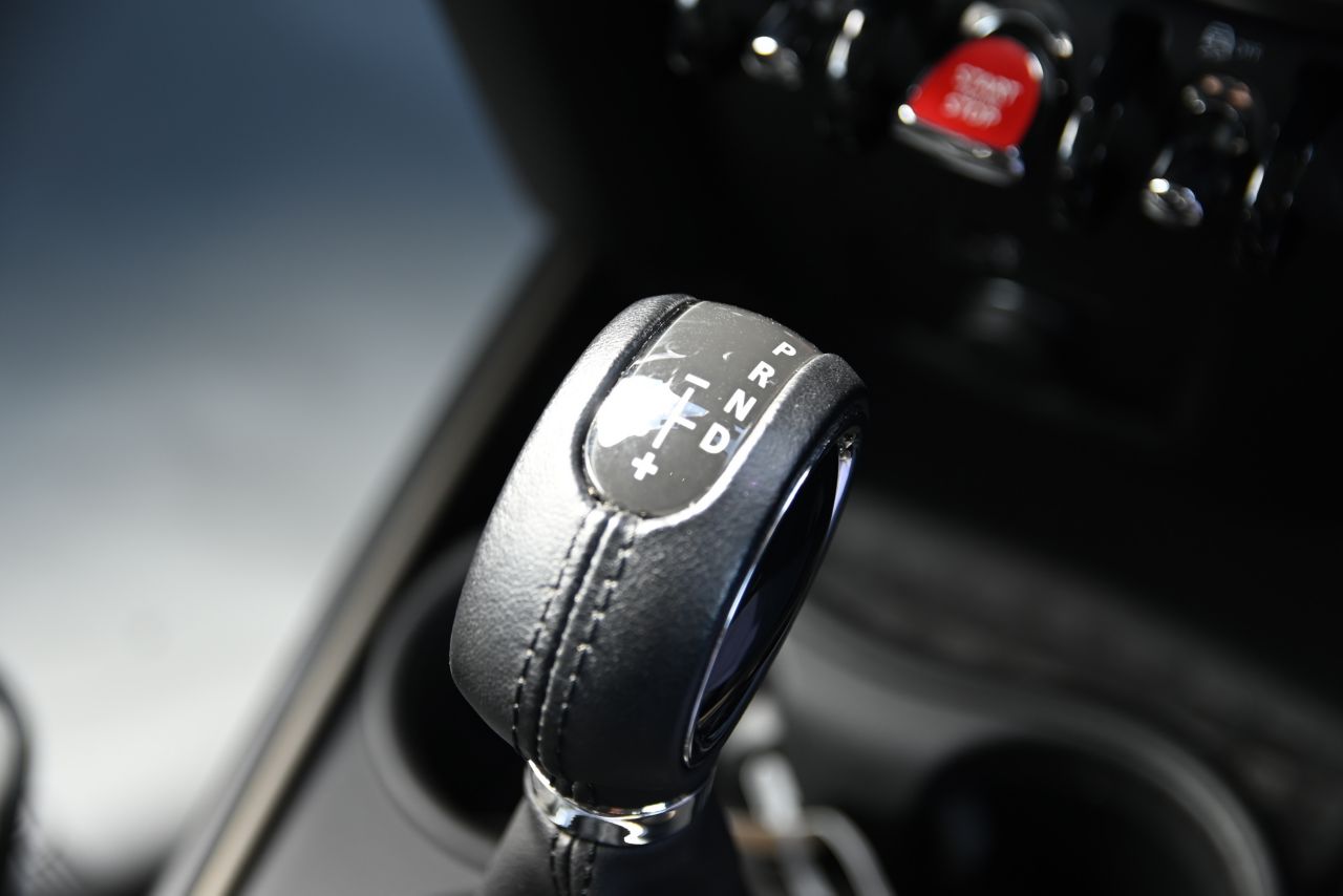 MINI CROSSOVER COOPER D