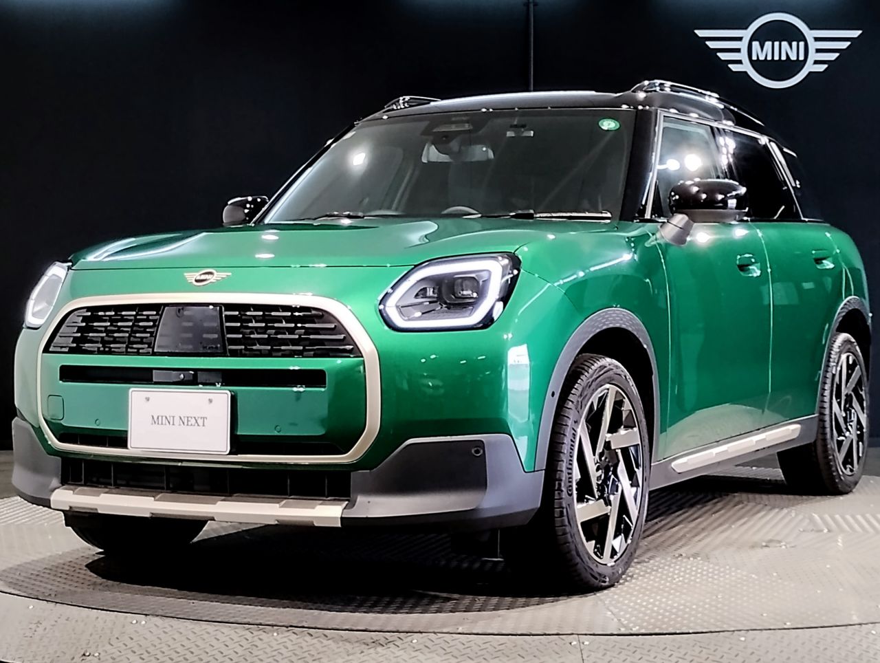 THE NEW MINI COUNTRYMAN D