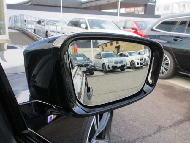 320d xDrive Berline RHD