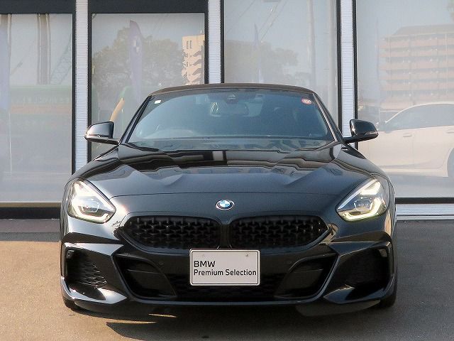 G29 z4 sDrive20i RHD