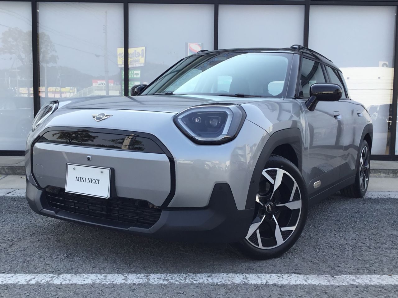 J05 MINI Aceman E