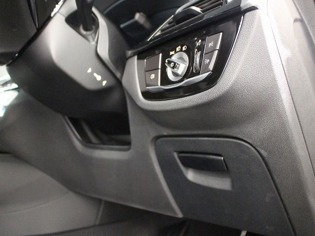 520d xDrive Touring RHD