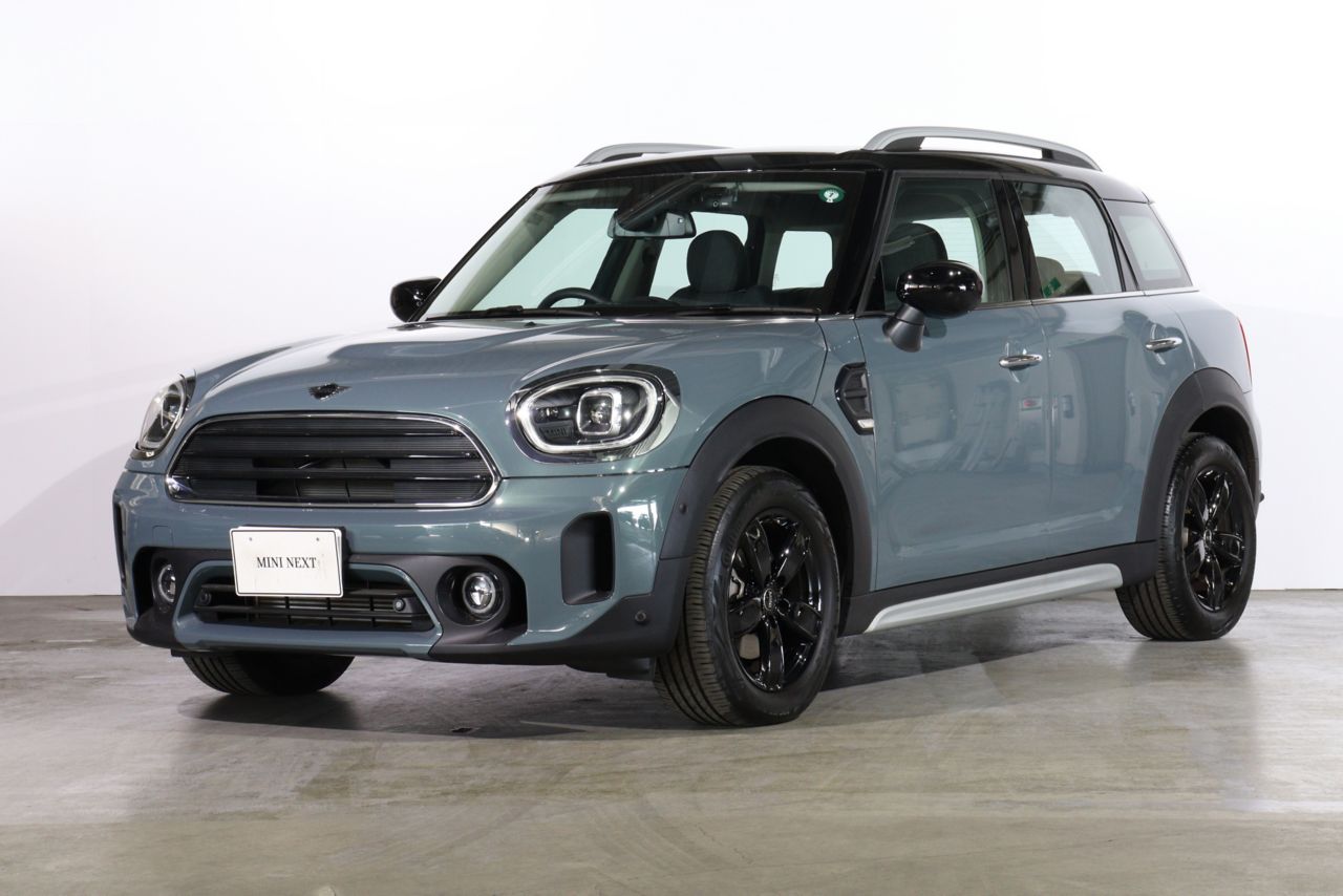 MINI COOPER D CROSSOVER.