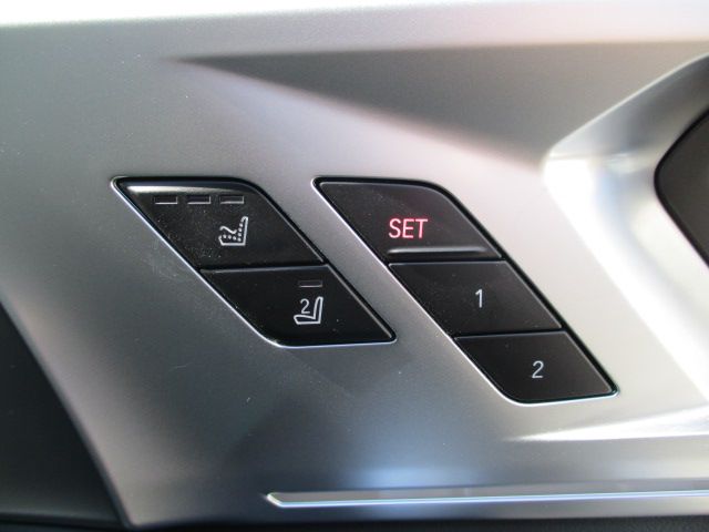 XM RHD