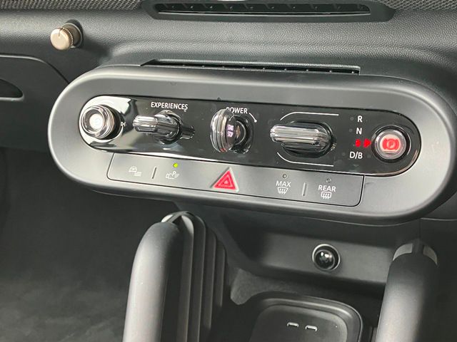 J01 MINI Cooper E