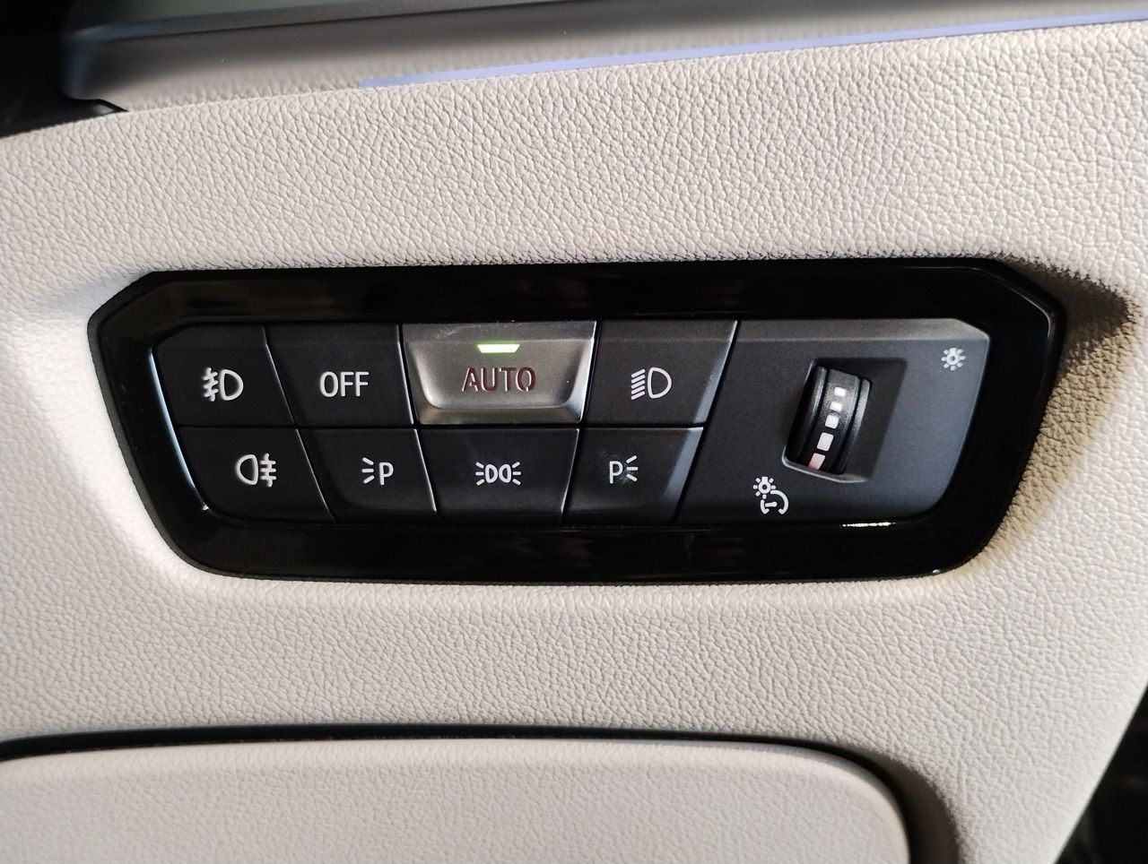 G21 320d xDrive Touring RHD