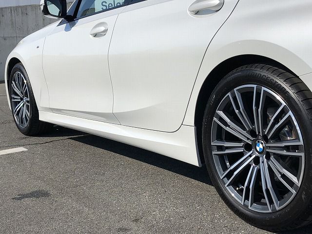 G21 320i RHD